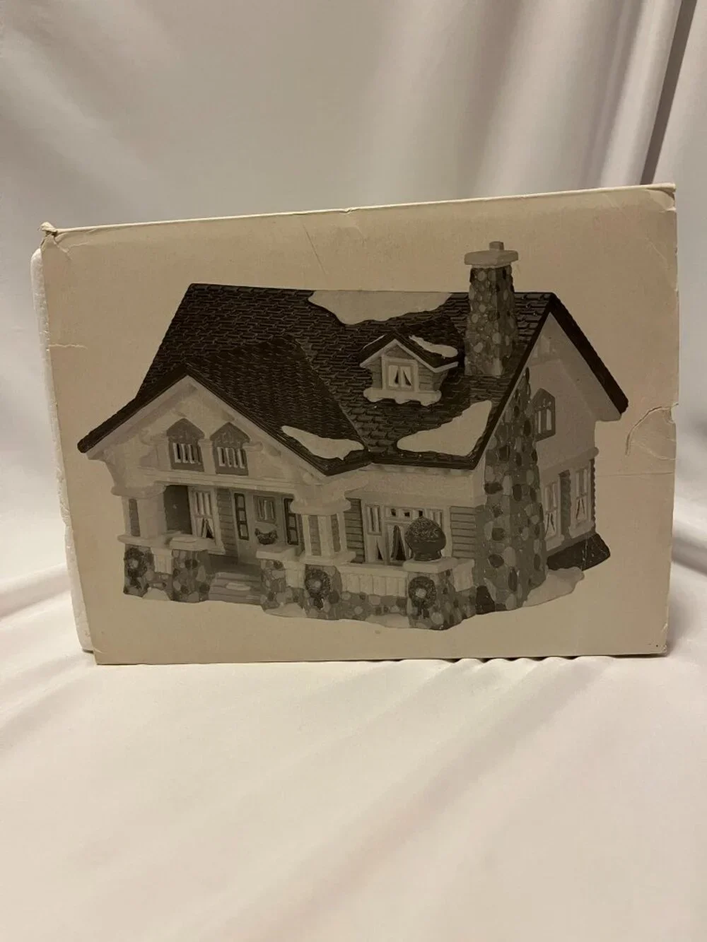 Department 56 Snow Village – 1992 Craftsman Cottage – Lighted - Original Box - Picture 14 of 16